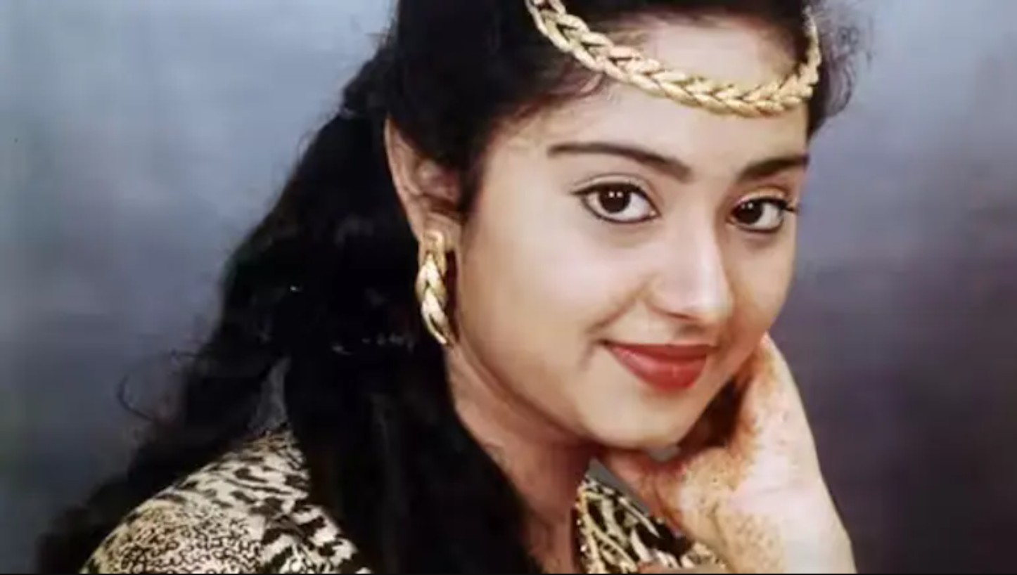 அட்ஜெஸ்ட்மெண்டுக்கு அழைத்த 28 பேர்..! ரகசிய திருமணத்தால் இழந்த ‘சேது’ பட வாய்ப்பு.. உலுக்கும் பிரபல நடிகையில் கண்ணீர் கதை..!