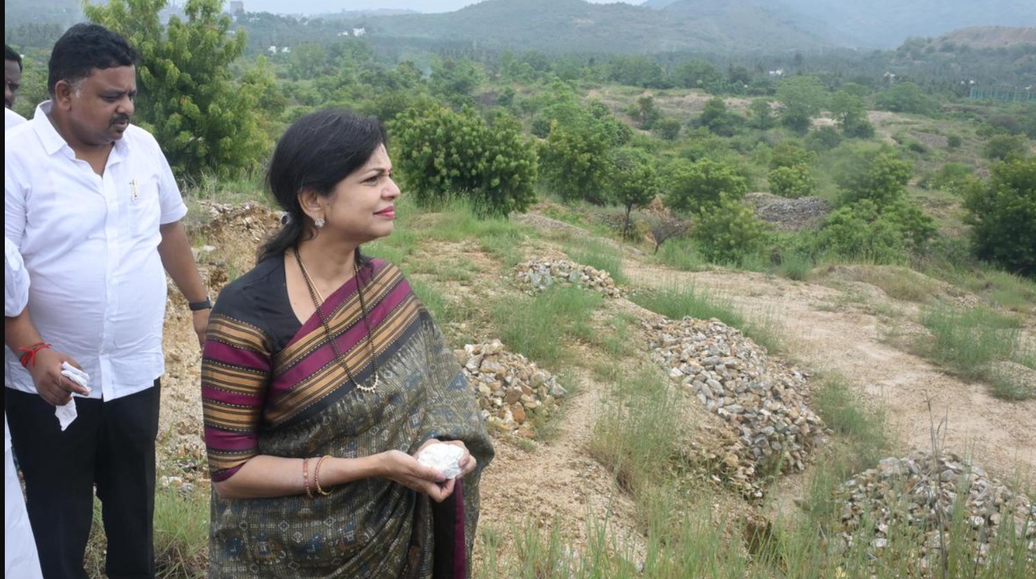 “சேலத்தை பாலைவனமாக்க விடமாட்டோம்!” – முதல்வரை அதிகாரிகள் ஏமாற்றிவிட்டதாகச் சௌமியா அன்புமணி பகிரங்கக் குற்றச்சாட்டு!